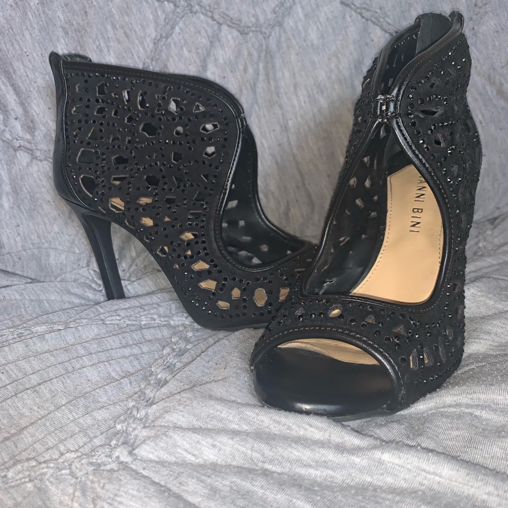 Gianni Bini heels (black)